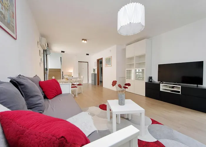 Appartamento Il Villino Di Adelchi By Domus&dimore Roma